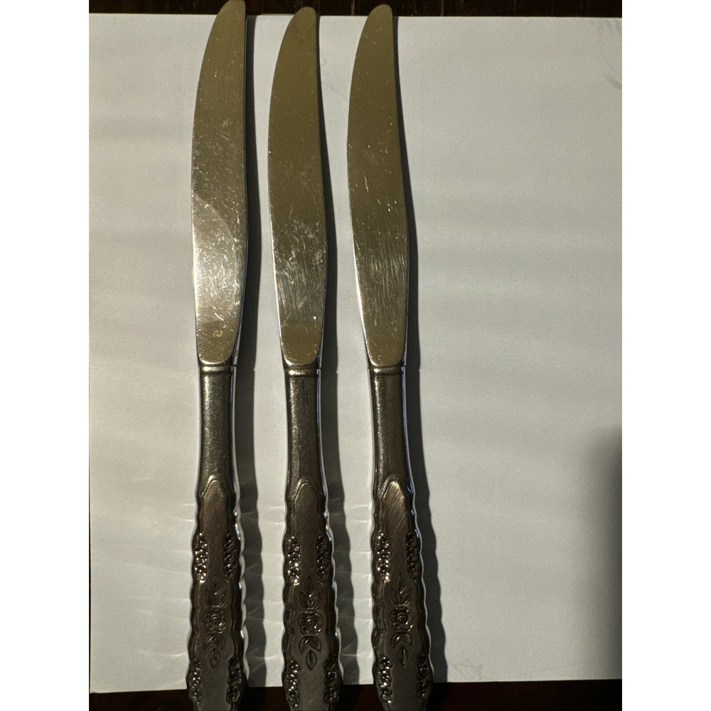 Oneida FIRST ROSE JILLIAN‎ Stainless Flatware SILVERWARE 3 Dinner Knives